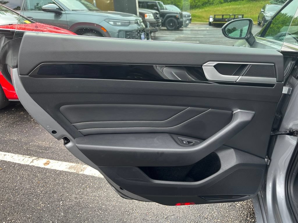 Certified 2021 Volkswagen Arteon SE FWD image 24