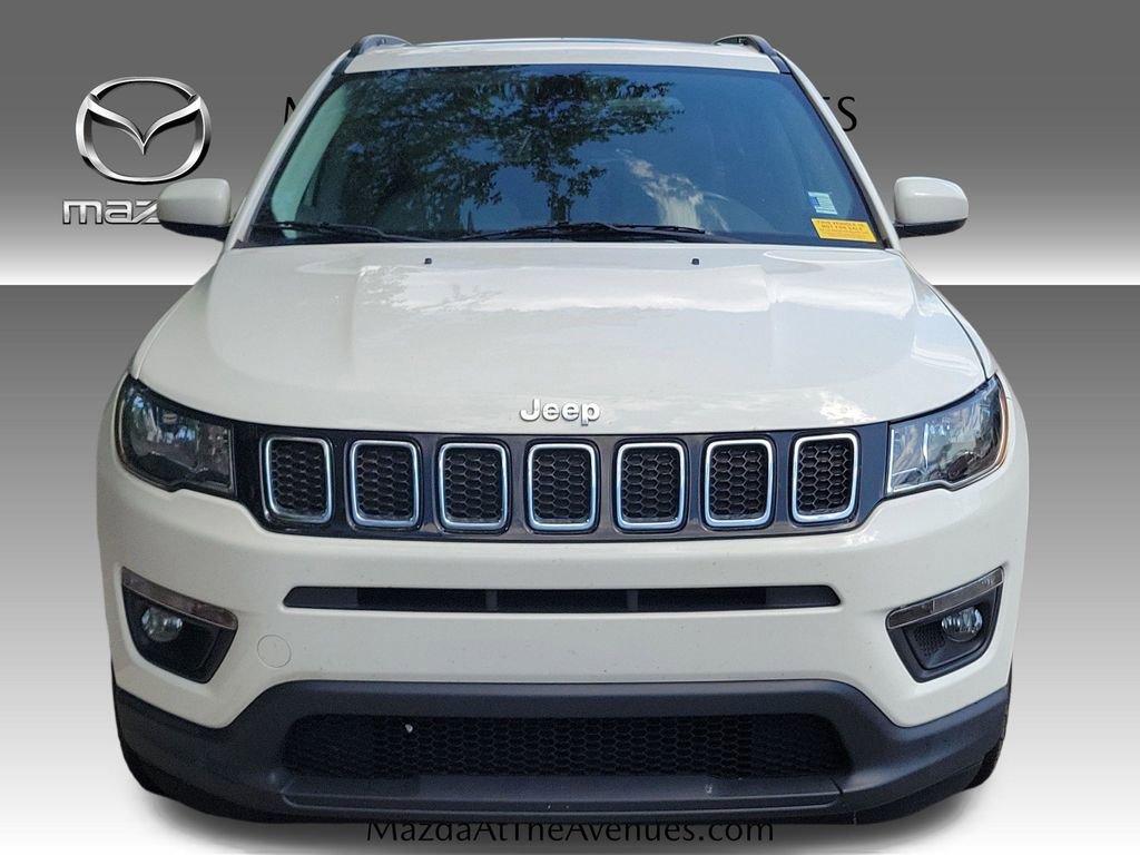 Used 2019 Jeep Compass Latitude FWD image 4