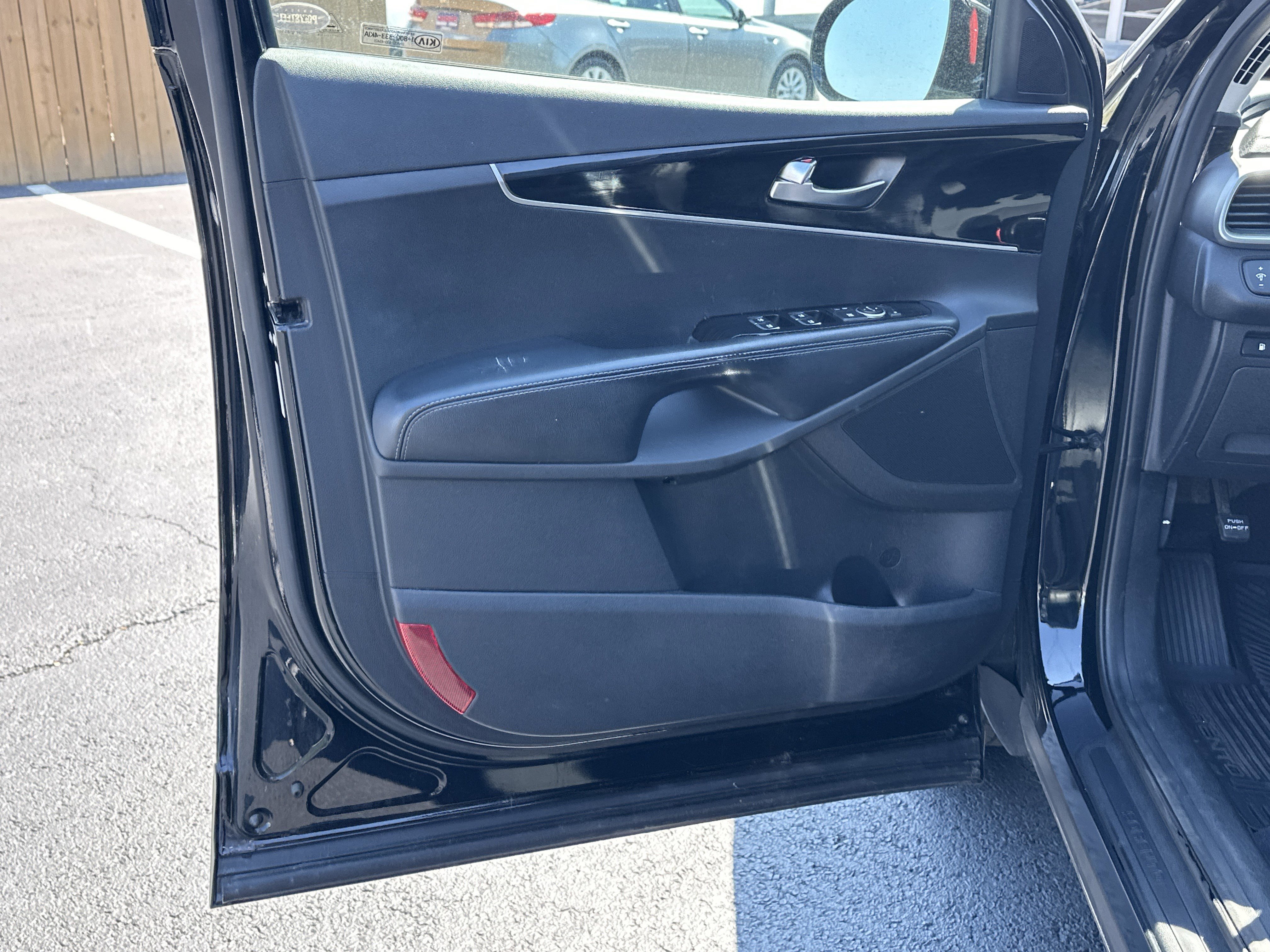 Used 2019 Kia Sorento L image 10