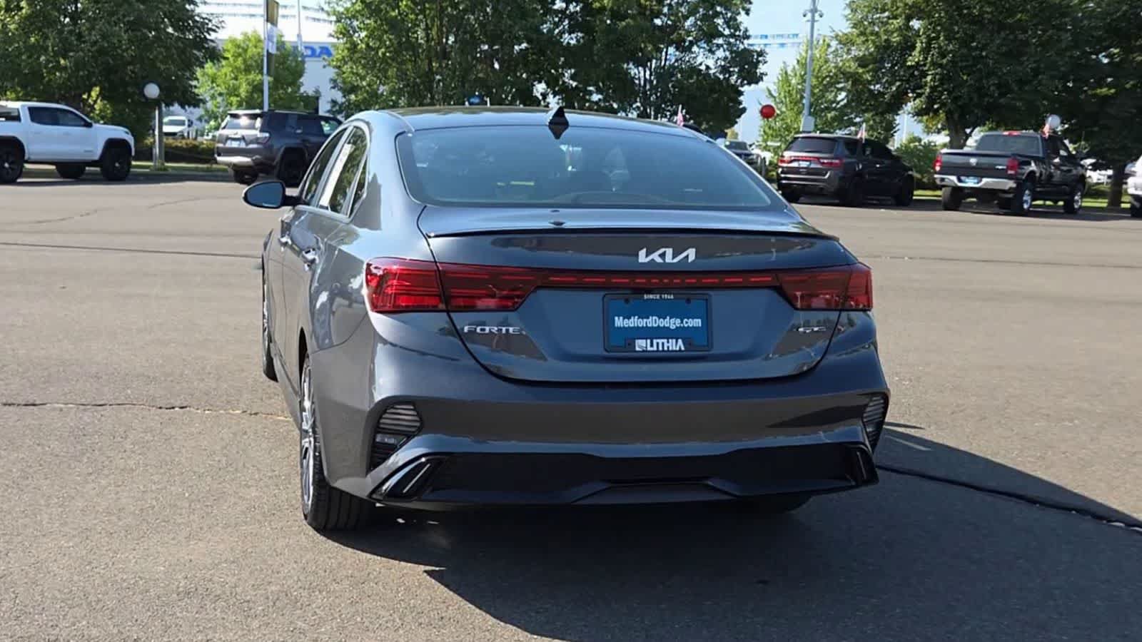 Used 2023 Kia Forte GT-Line w/ GT-Line Premium Package FWD image 7
