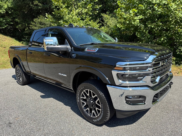Used 2026 RAM 2500 Limited AWD/4WD image 4