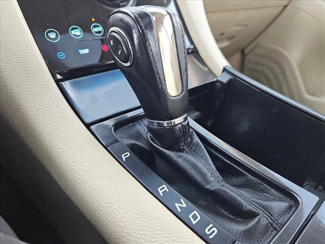 Used 2018 Ford Taurus Limited image 12