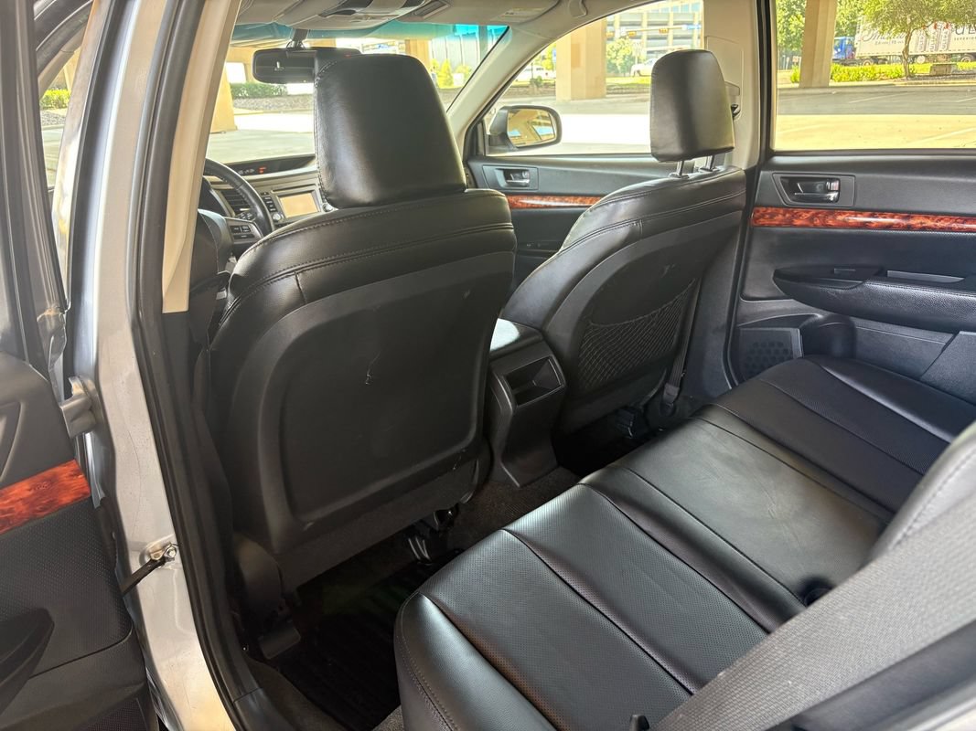 Used 2012 Subaru Outback 2.5i Limited AWD/4WD image 18