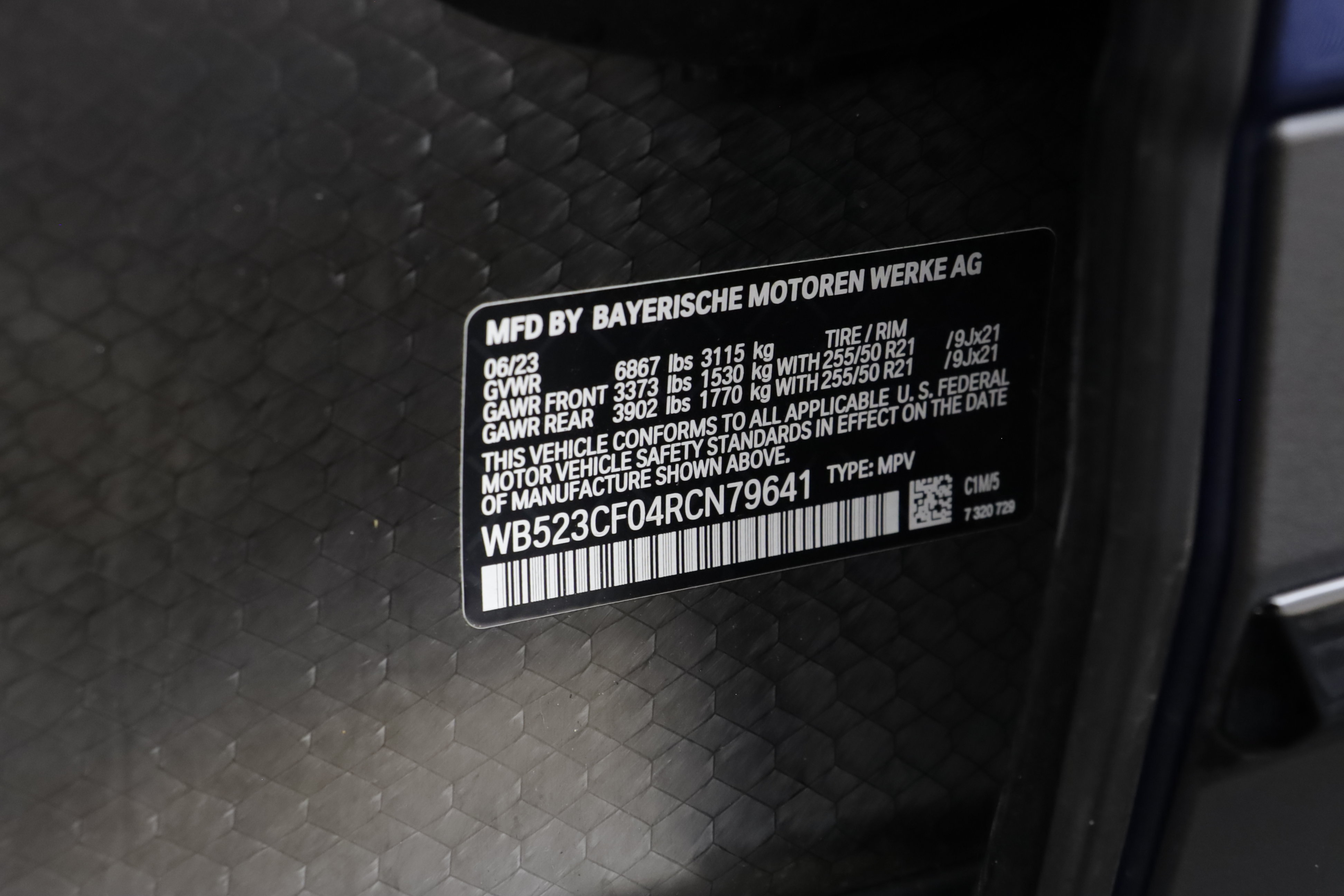 Used 2024 BMW iX xDrive50 w/ Premium Package AWD/4WD image 29