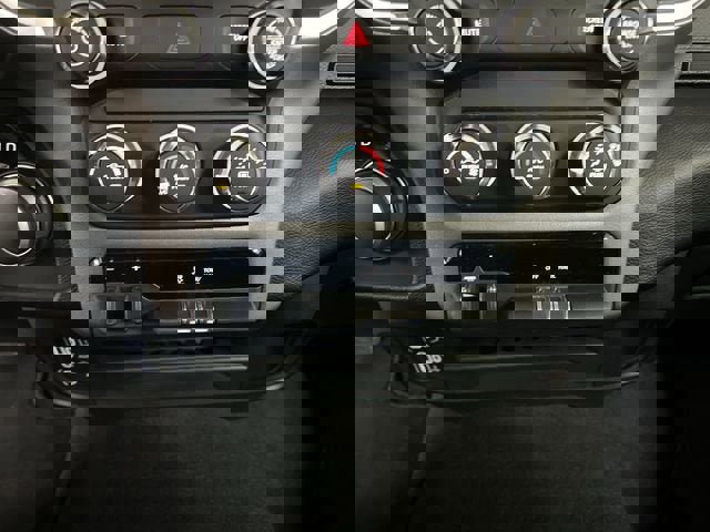 Used 2024 RAM 2500 Big Horn w/ Bed Utility Group image 17