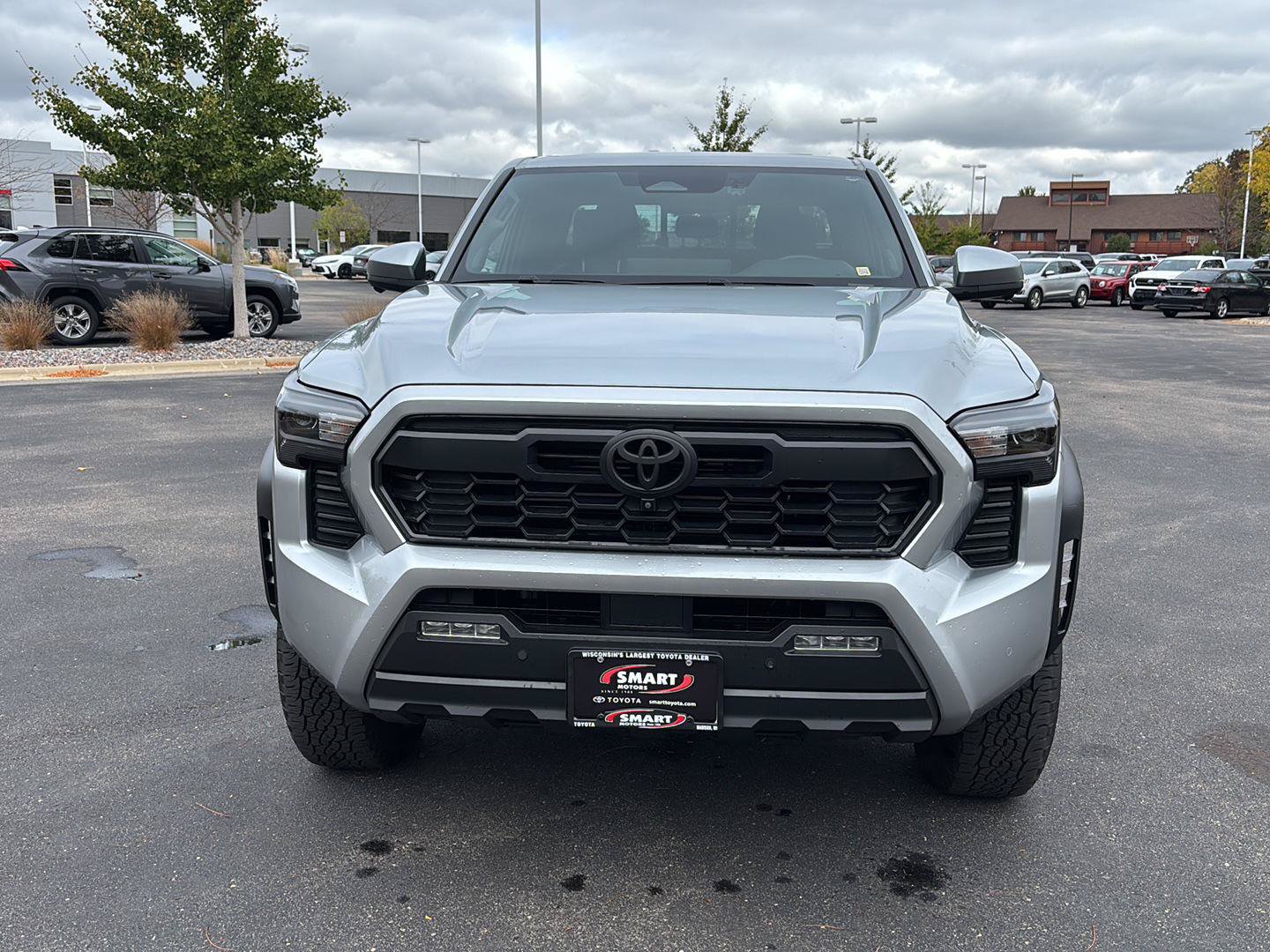 Used 2024 Toyota Tacoma TRD Off-Road w/ TRD Off Road Premium Package AWD/4WD image 6