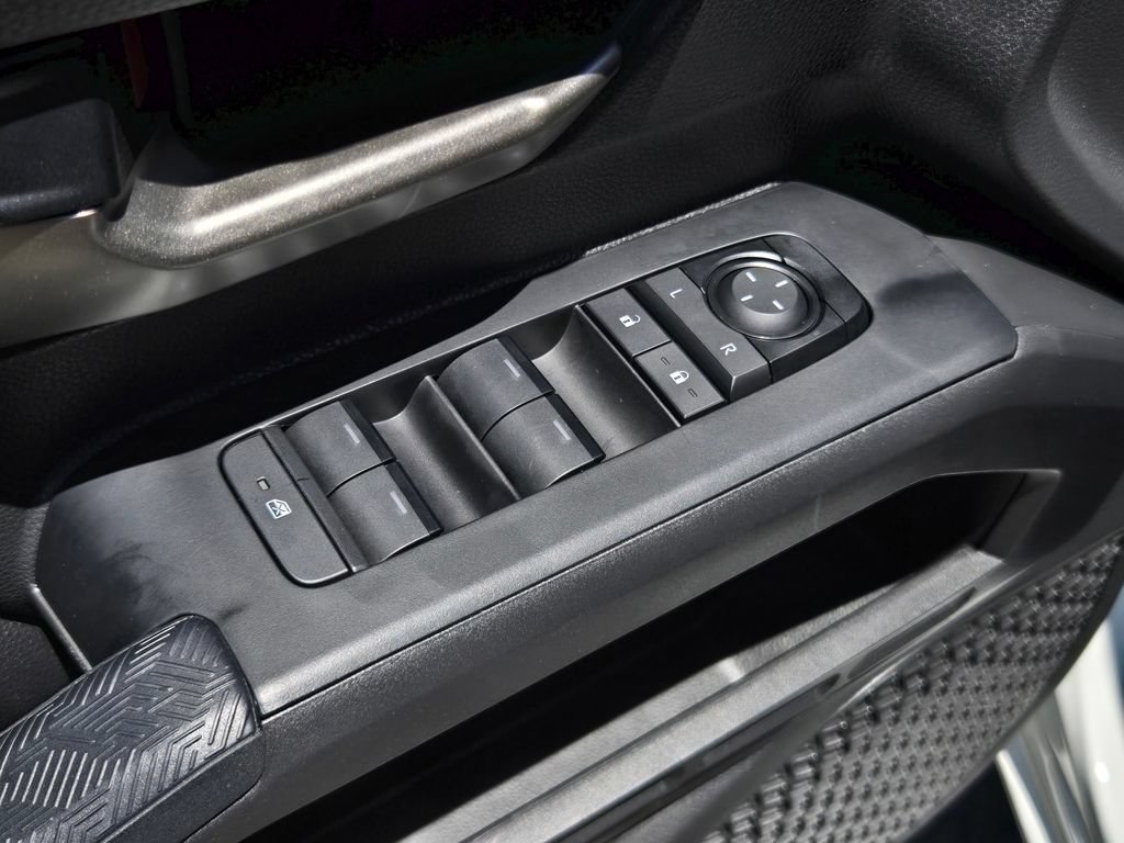 Used 2024 Toyota Tacoma TRD Sport AWD/4WD image 12