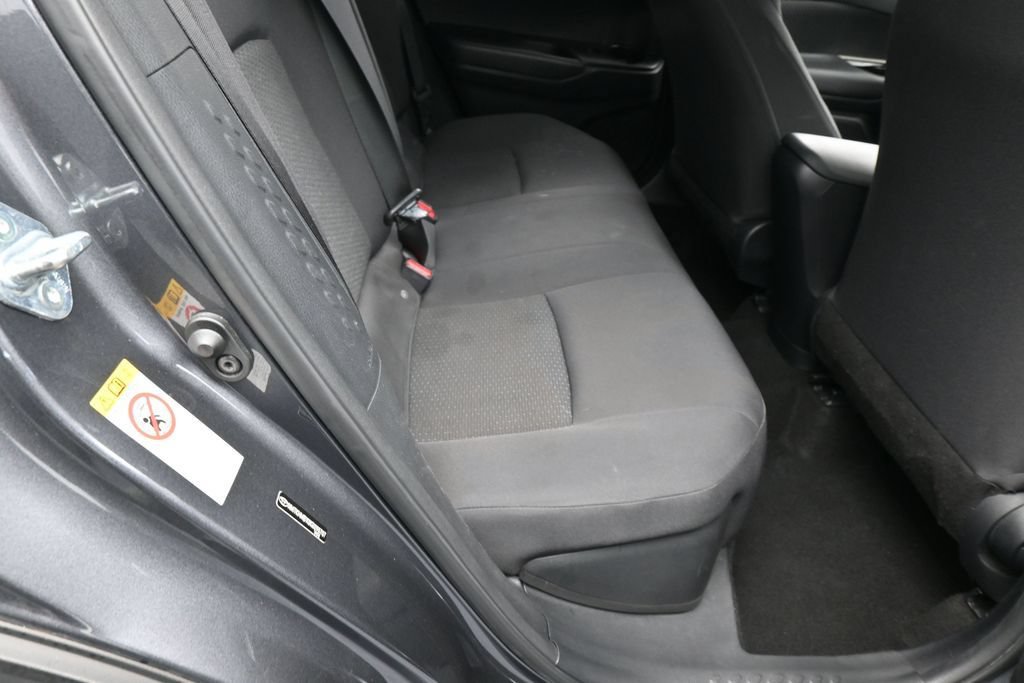 Used 2019 Toyota C-HR XLE FWD image 32