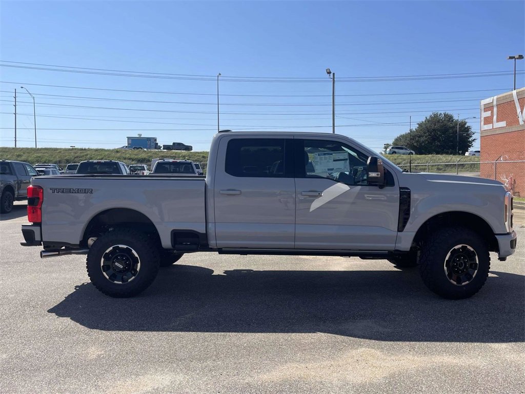 New 2026 Ford F250 Platinum image 2