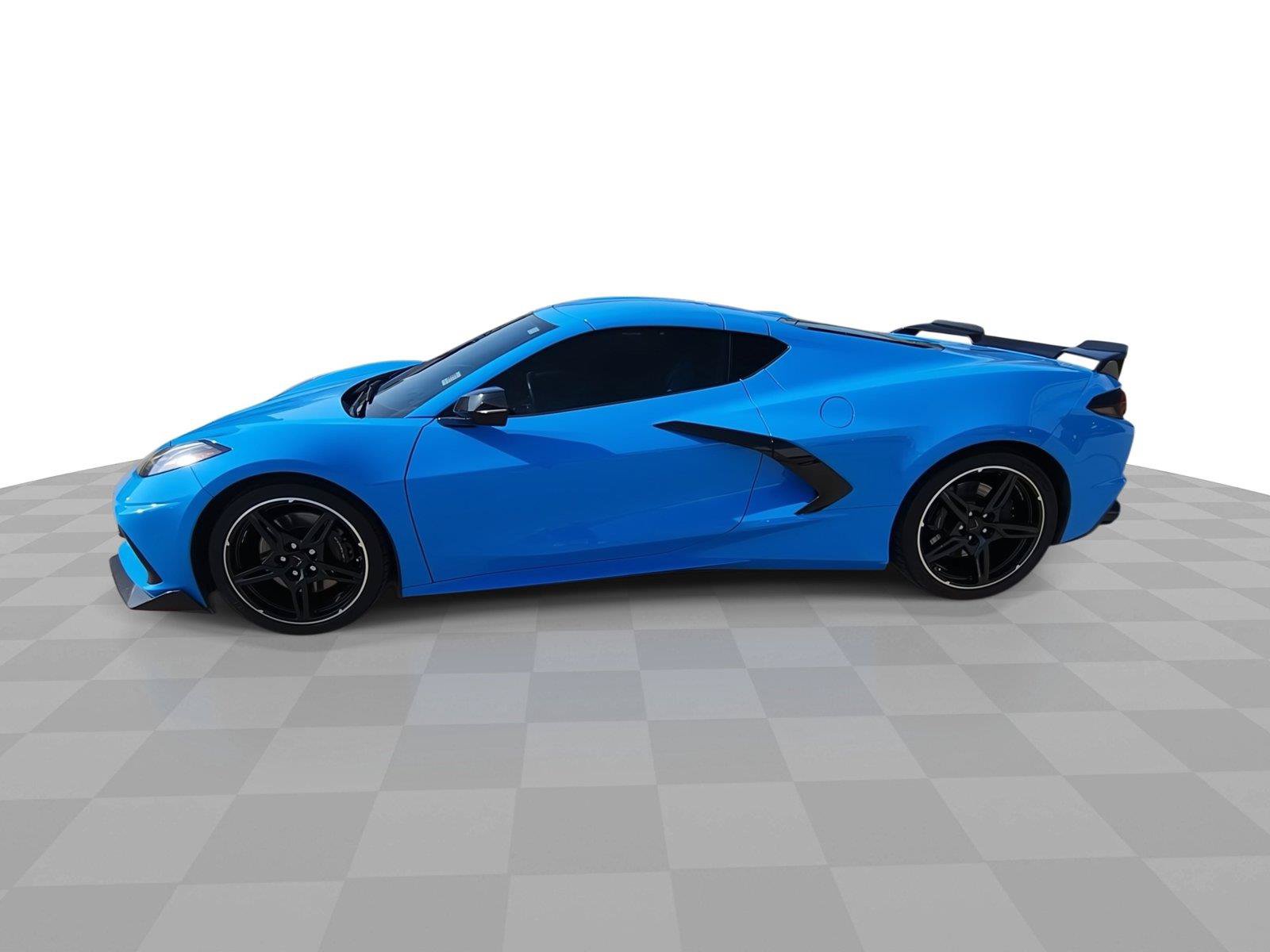 Used 2023 Chevrolet Corvette Stingray Premium Cpe w/ Z51 Performance Package RWD image 5