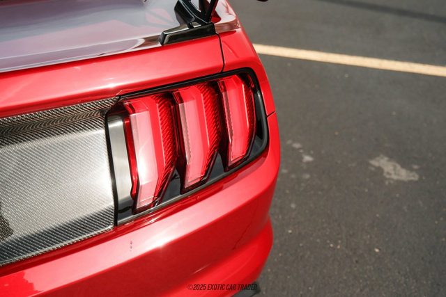 Used 2020 Ford Mustang Shelby GT500 w/ Carbon Fiber Track Pack image 76