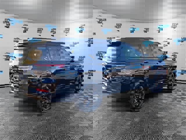 Certified 2023 Jeep Grand Cherokee L Limited w/ Black Appearance Package image 6