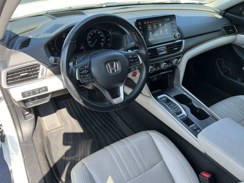 Used 2018 Honda Accord Touring image 21