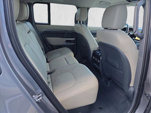 Certified 2024 Land Rover Defender 110 SE image 11