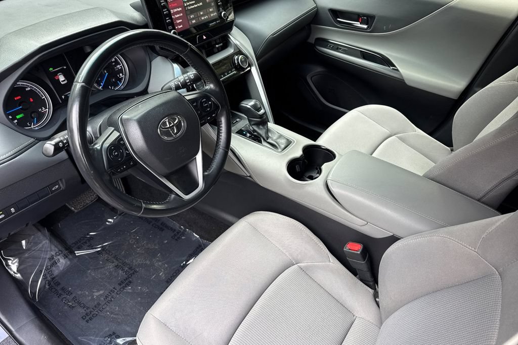 Certified 2021 Toyota Venza LE AWD/4WD image 9