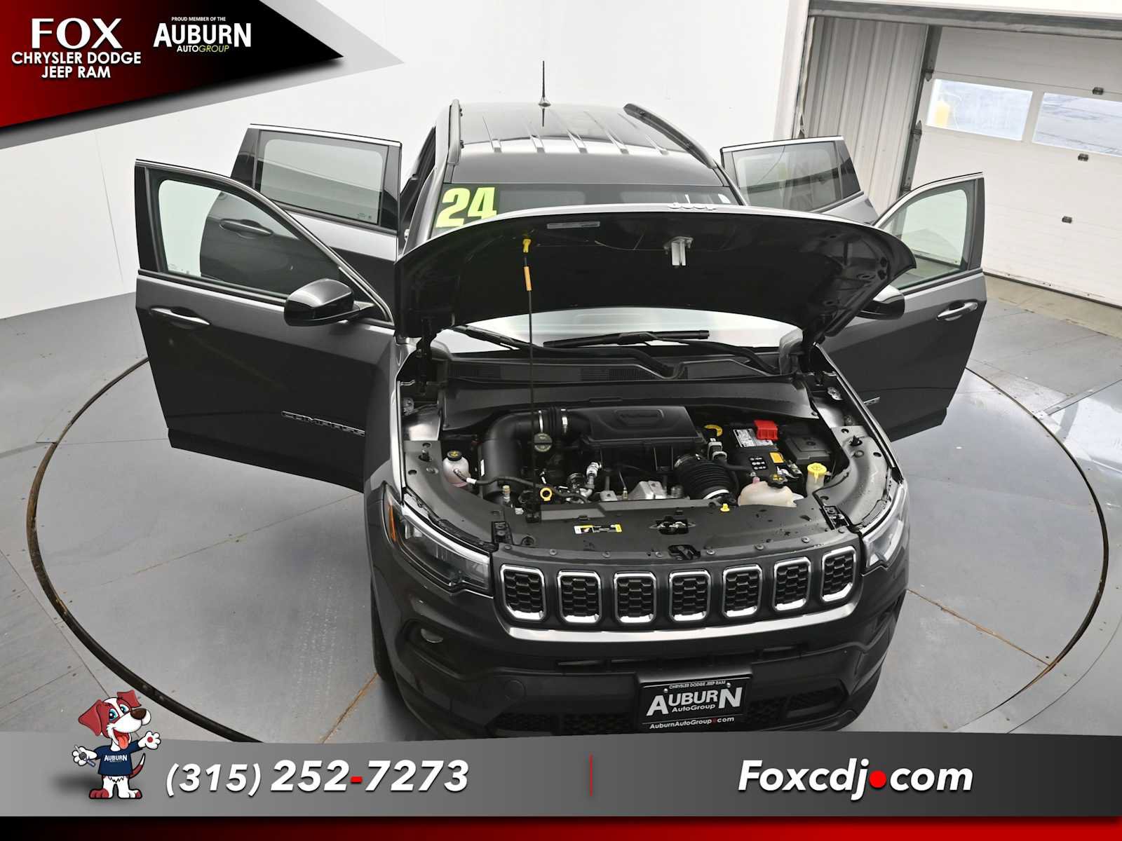 Used 2024 Jeep Compass Latitude w/ Convenience Group AWD/4WD image 36