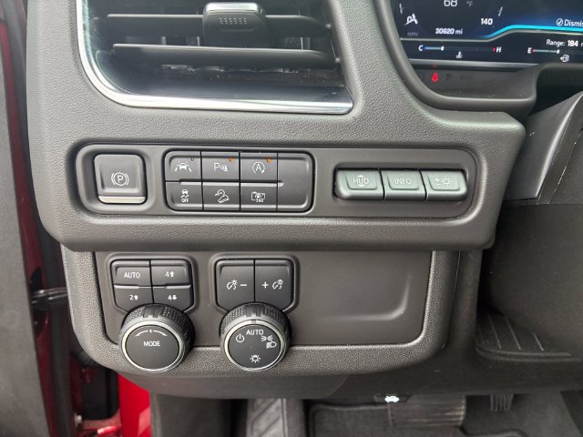 Used 2023 Chevrolet Tahoe Premier w/ Premium Package 2 AWD/4WD image 23