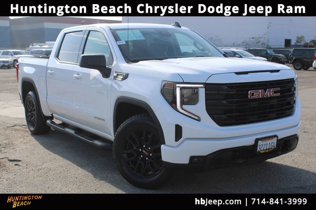 Used 2025 GMC Sierra 1500 Elevation w/ Preferred Package image 1