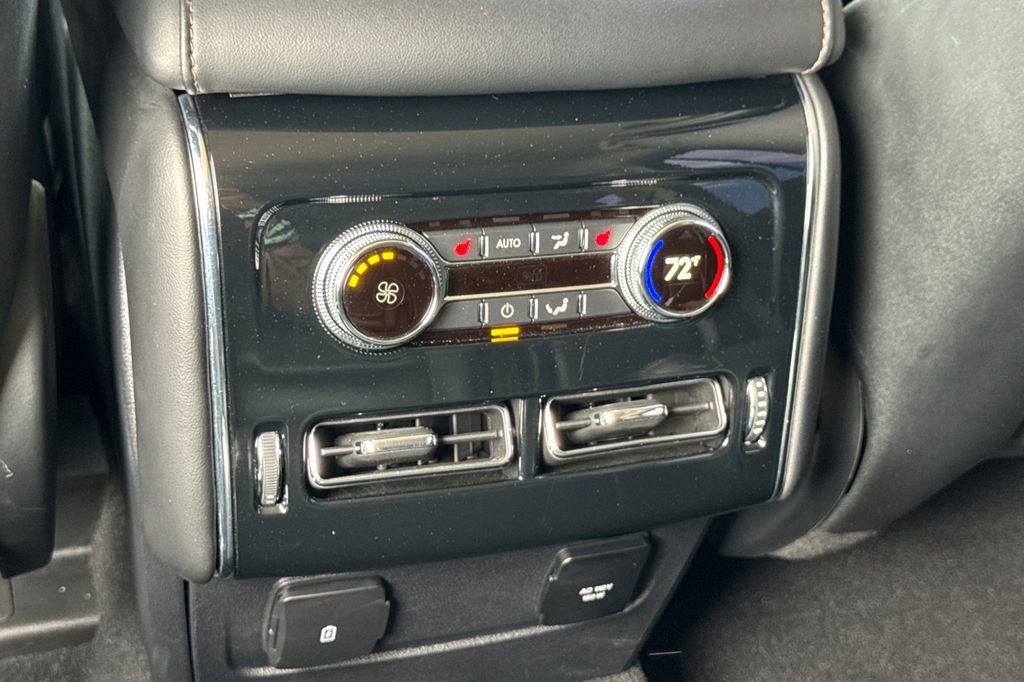 Used 2021 Lincoln Aviator 2WD w/ Elements Package image 16