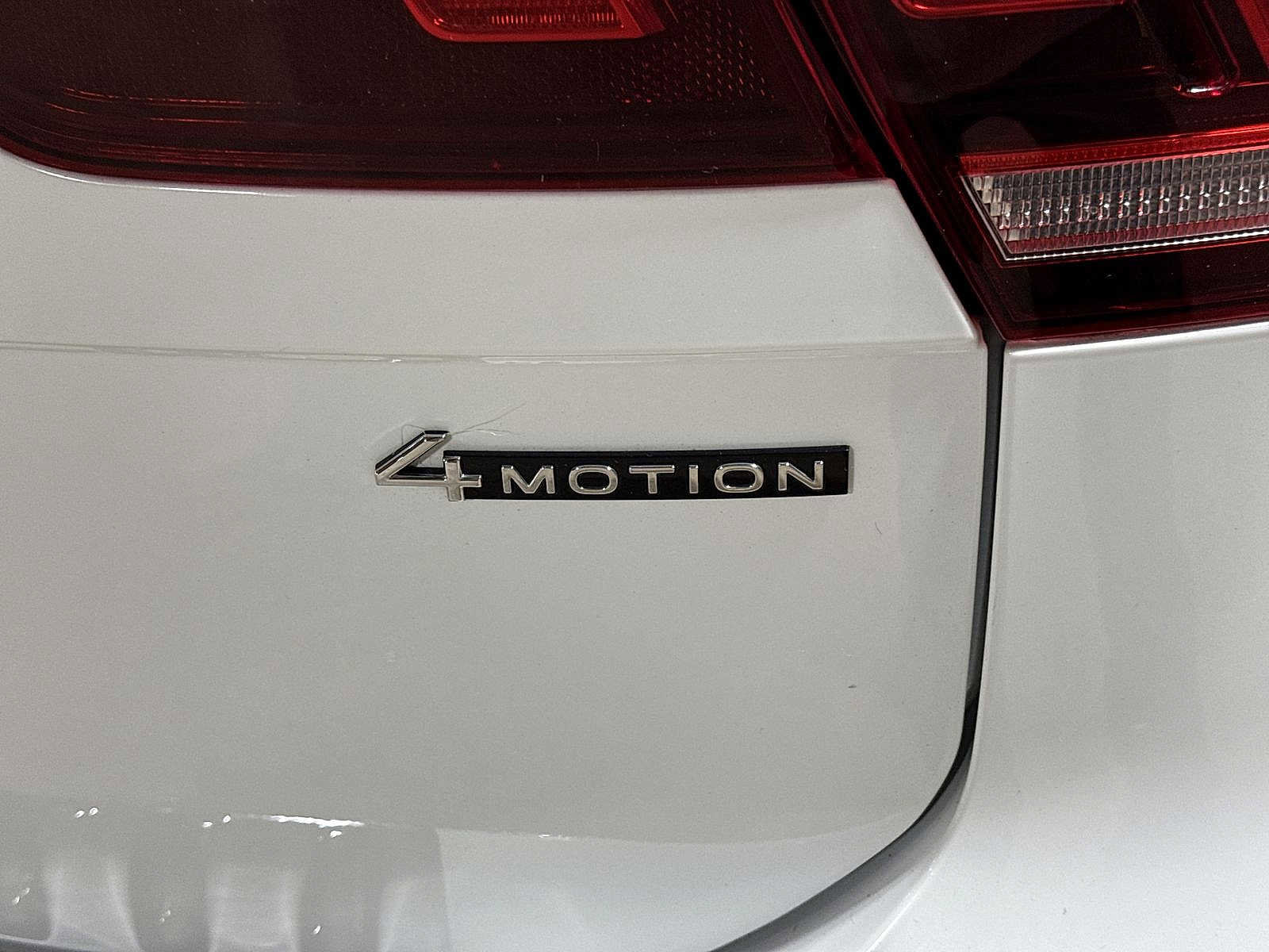 Used 2022 Volkswagen Tiguan SE image 28