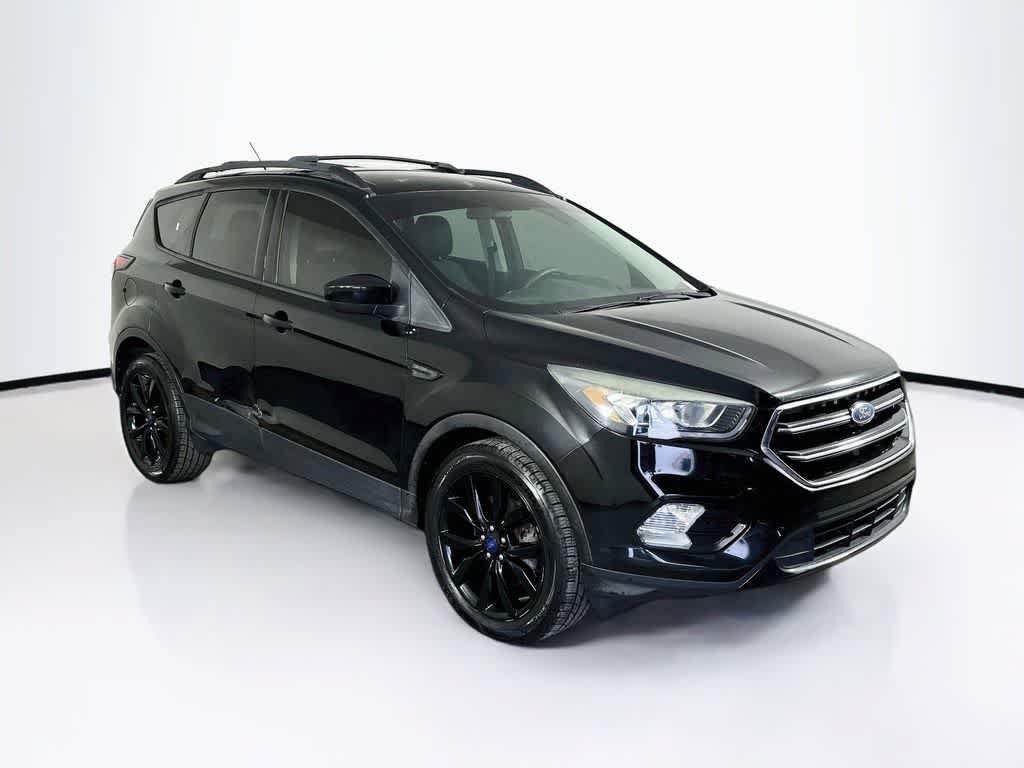 Used 2017 Ford Escape SE w/ SE Sport Appearance Package AWD/4WD image 24
