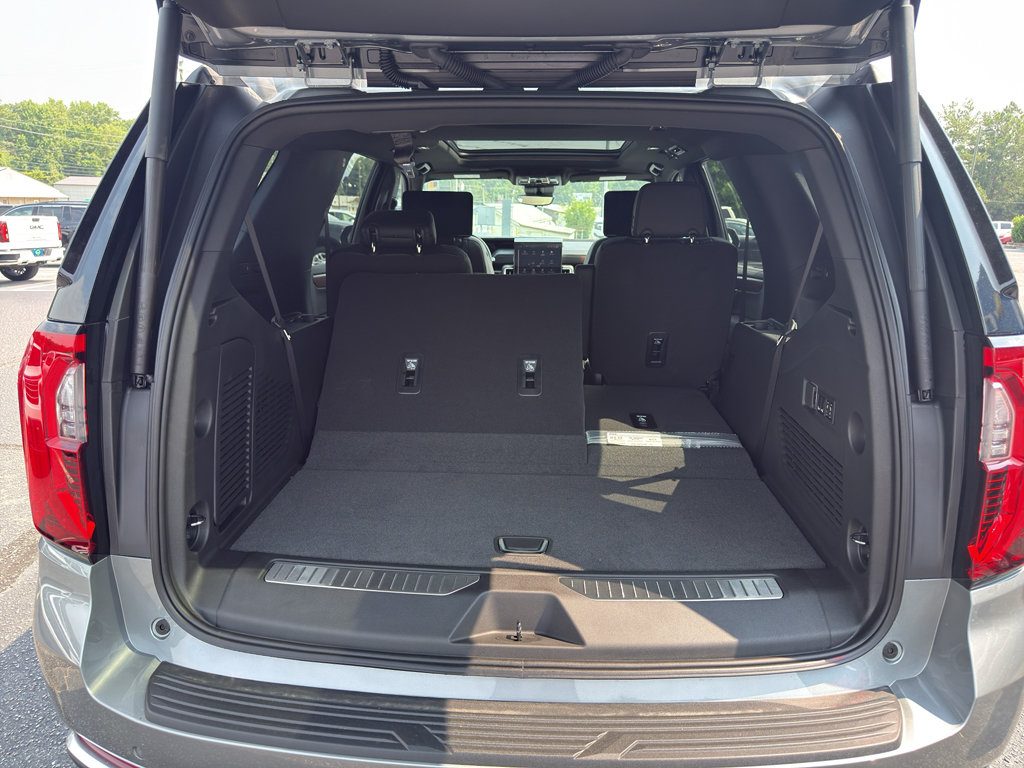 New 2026 GMC Yukon Denali w/ Advanced Technology Package AWD/4WD image 13