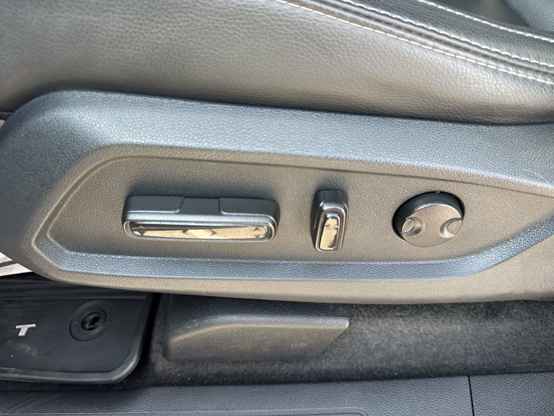 Used 2024 Honda Pilot EX-L image 14