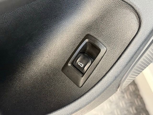 Used 2025 BMW i4 xDrive40i w/ Parking Assistance Package image 17