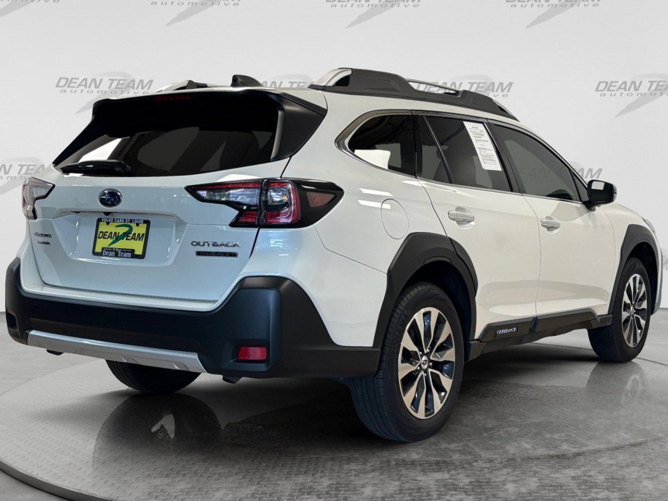 Used 2024 Subaru Outback Touring XT AWD/4WD image 4