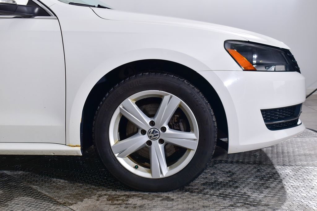 Used 2015 Volkswagen Passat 1.8T SE image 10