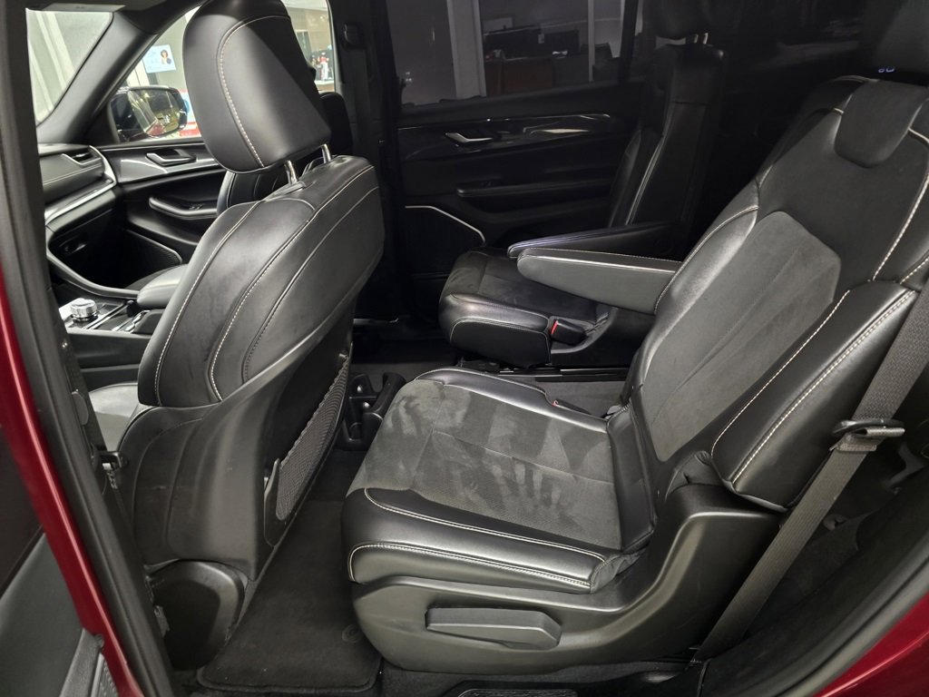 Used 2022 Jeep Grand Cherokee L Laredo image 28