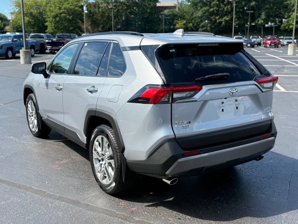 Certified 2019 Toyota RAV4 Limited w/ Cold Weather Package AWD/4WD image 6