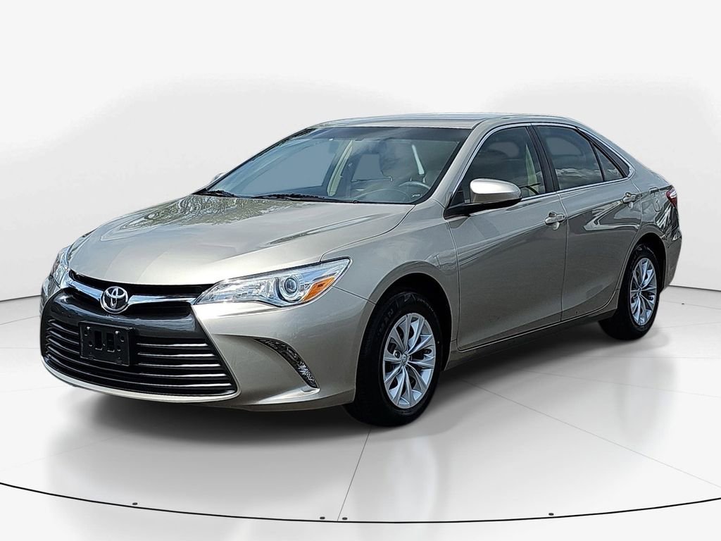Used 2016 Toyota Camry LE FWD image 11