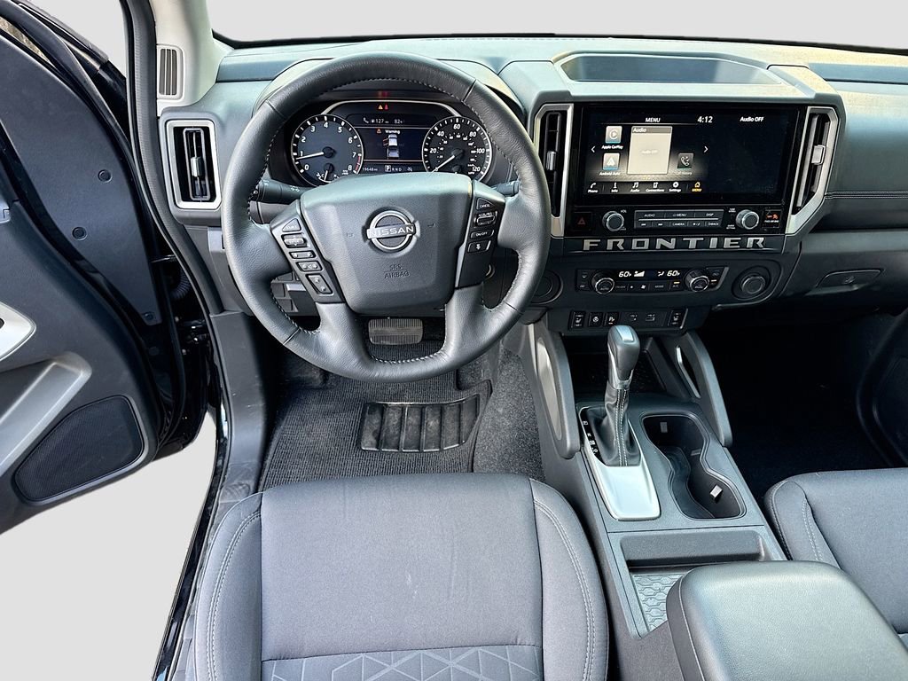 Used 2025 Nissan Frontier SV w/ SV Convenience Package image 21