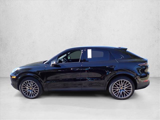 Used 2022 Porsche Cayenne Coupe AWD/4WD image 2