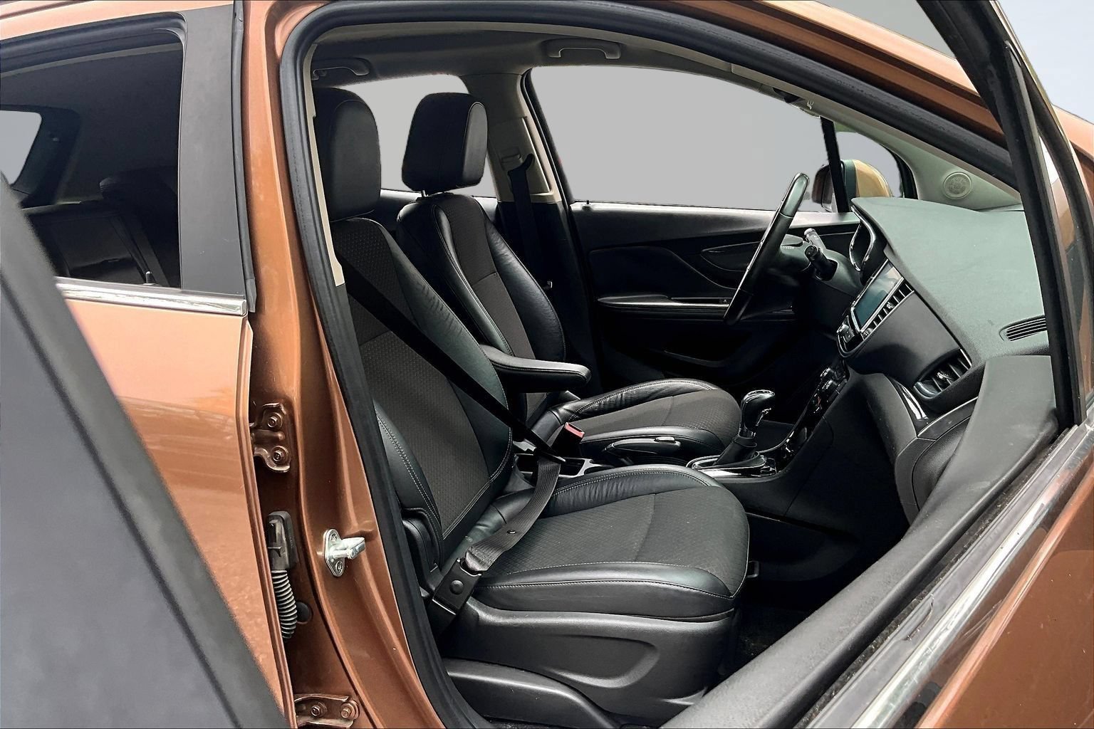 Used 2017 Buick Encore Preferred AWD/4WD image 25