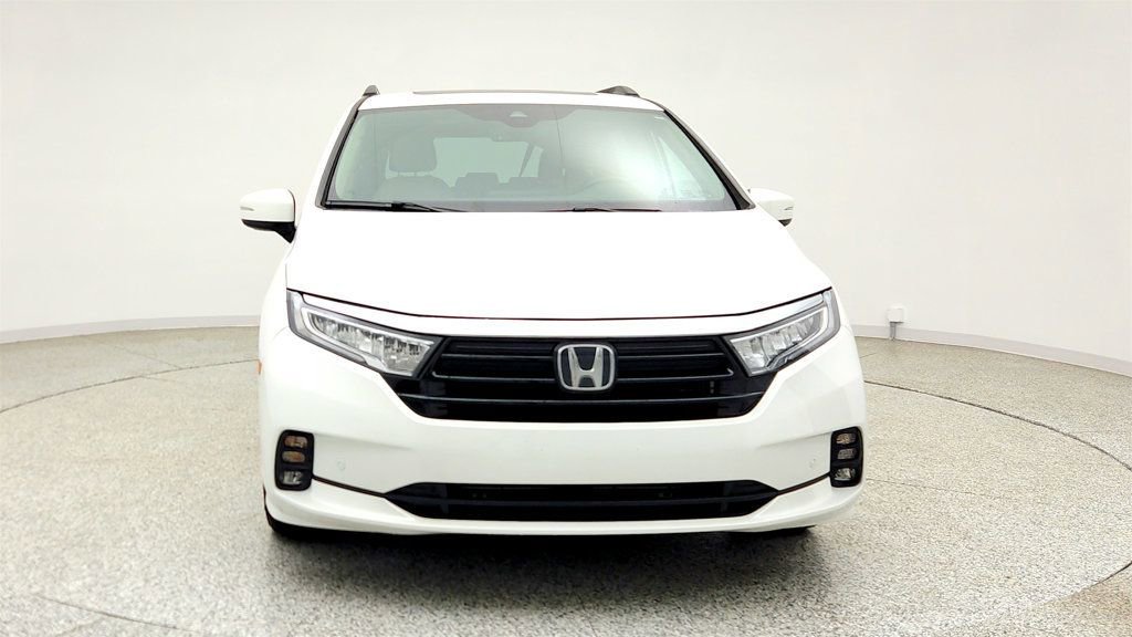 Used 2023 Honda Odyssey Elite image 2