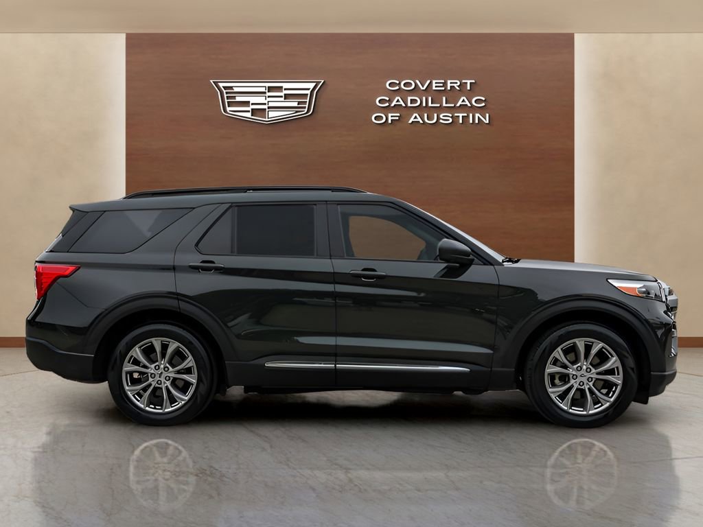 Used 2022 Ford Explorer XLT w/ Equipment Group 202A RWD image 5