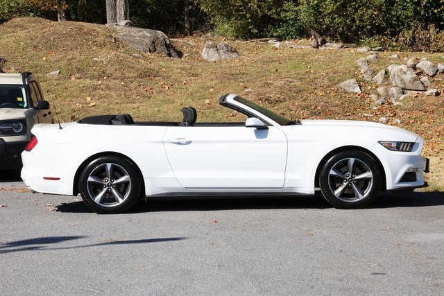 Used 2015 Ford Mustang Convertible w/ Equipment Group 051A image 27