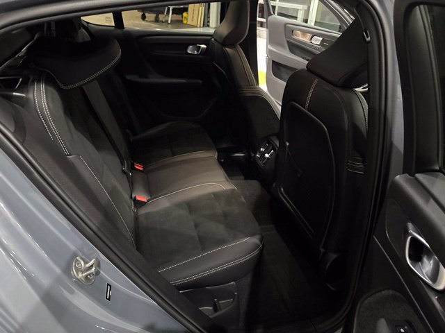Used 2023 Volvo C40 P8 Recharge Ultimate AWD/4WD image 29