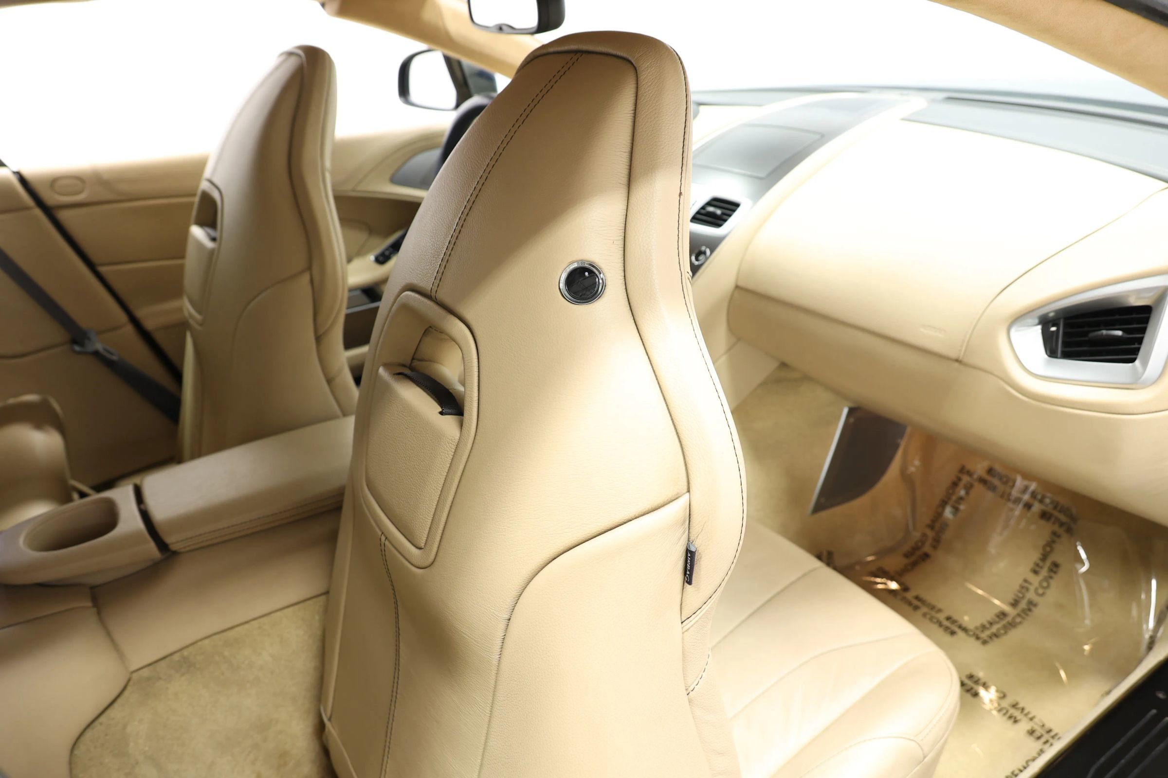 Used 2016 Aston Martin Vanquish Volante image 63