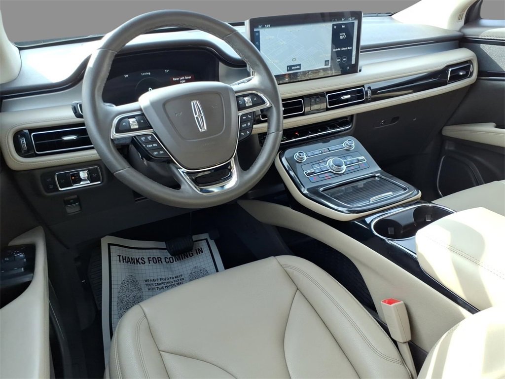 Certified 2023 Lincoln Nautilus FWD w/ Premium Package image 6