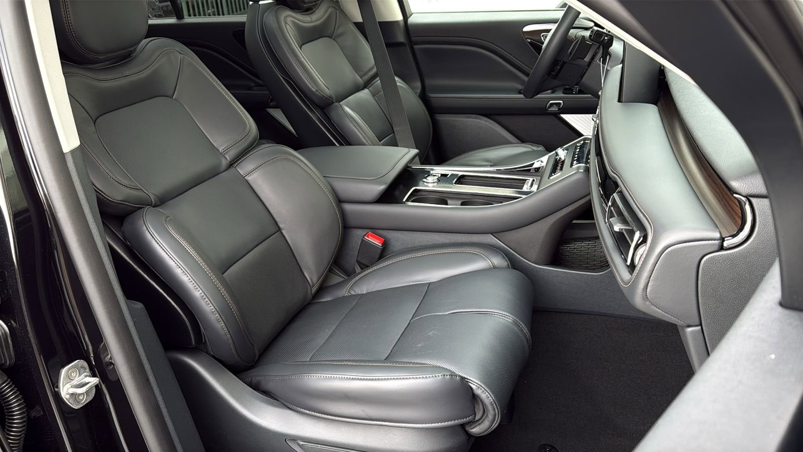 New 2026 Lincoln Aviator Reserve image 10