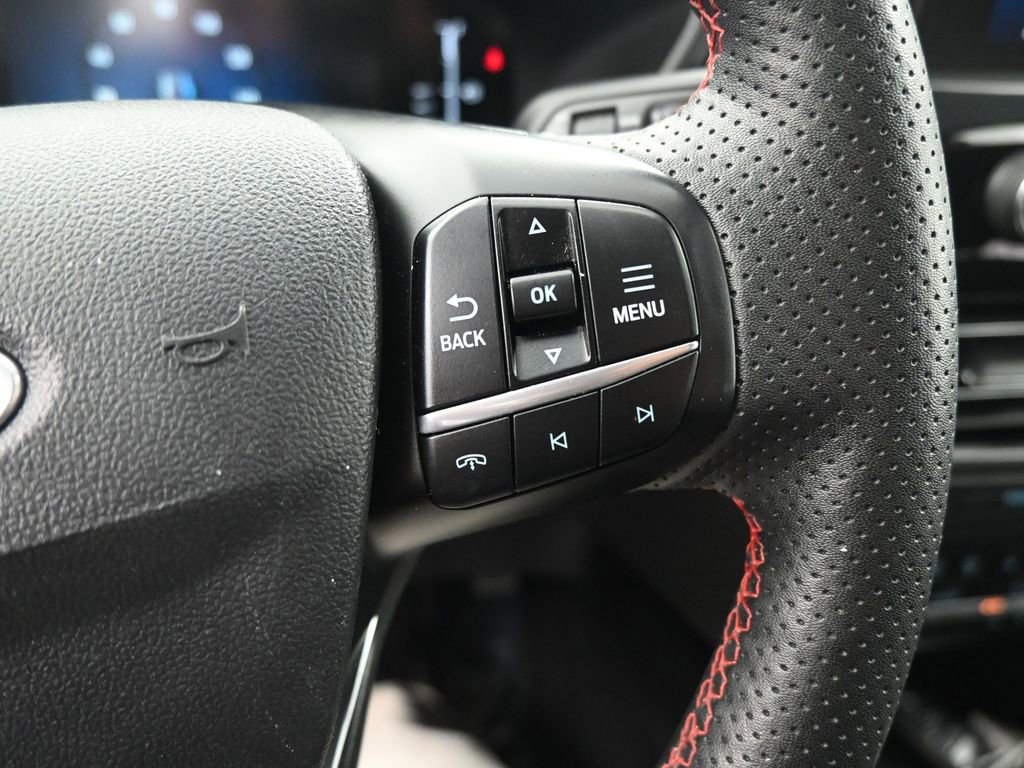 Used 2024 Ford Escape ST-Line image 18
