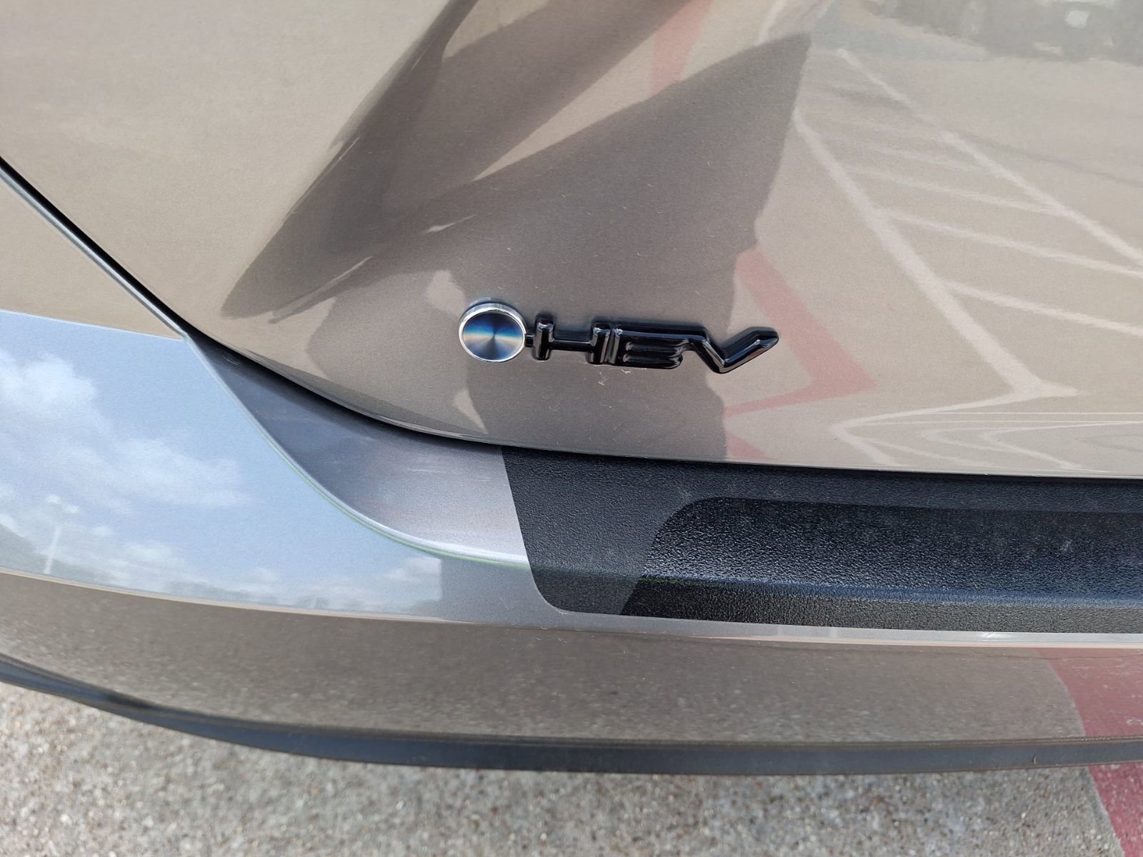 Used 2025 Toyota Camry SE w/ Convenience Package FWD image 13