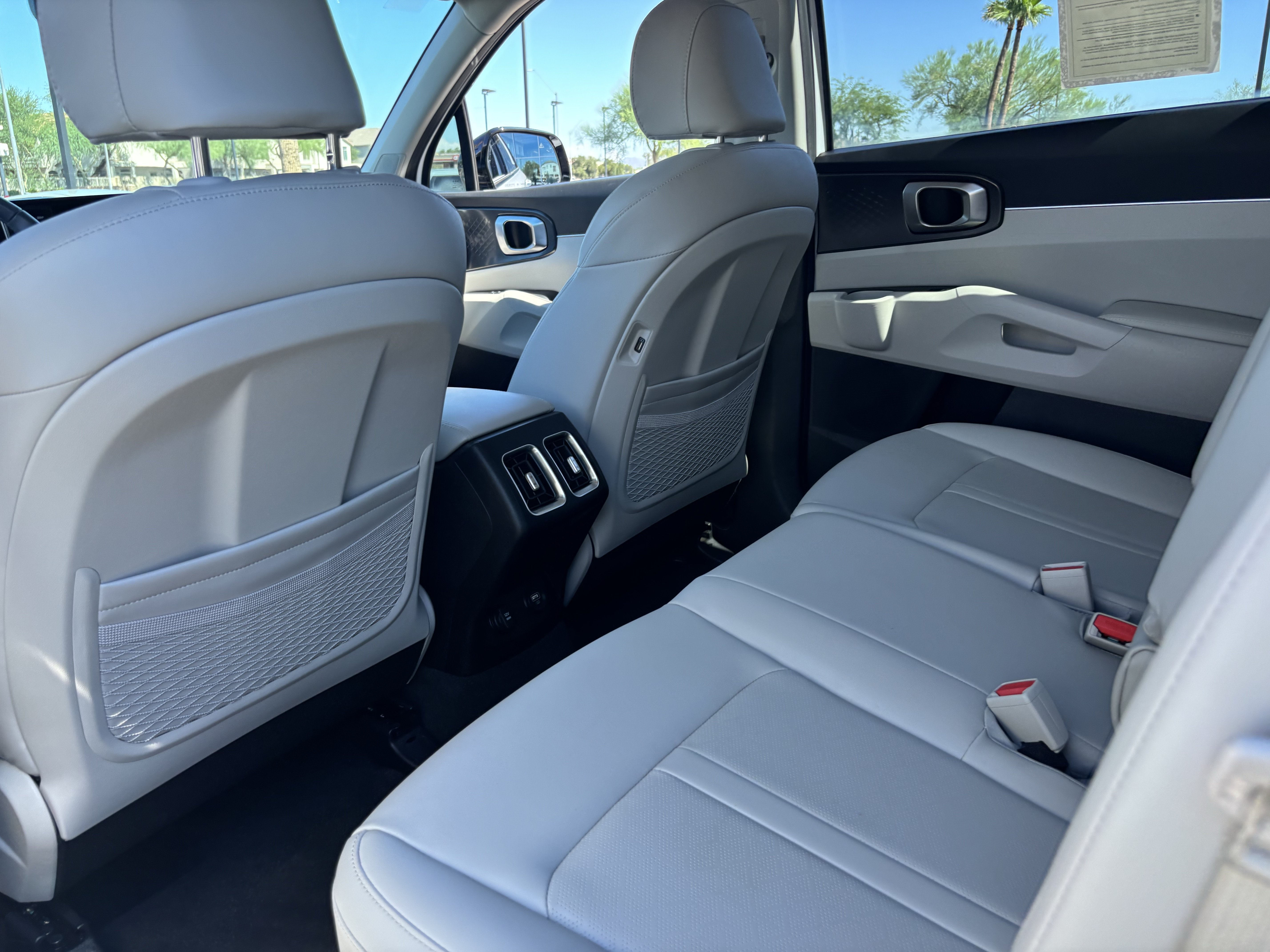 Certified 2023 Kia Sorento S w/ Panoramic Sunroof Package FWD image 15