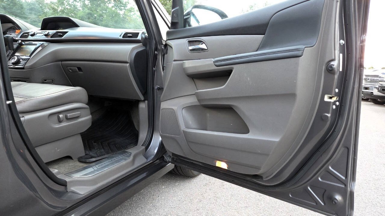 Used 2014 Honda Odyssey Touring Elite image 43