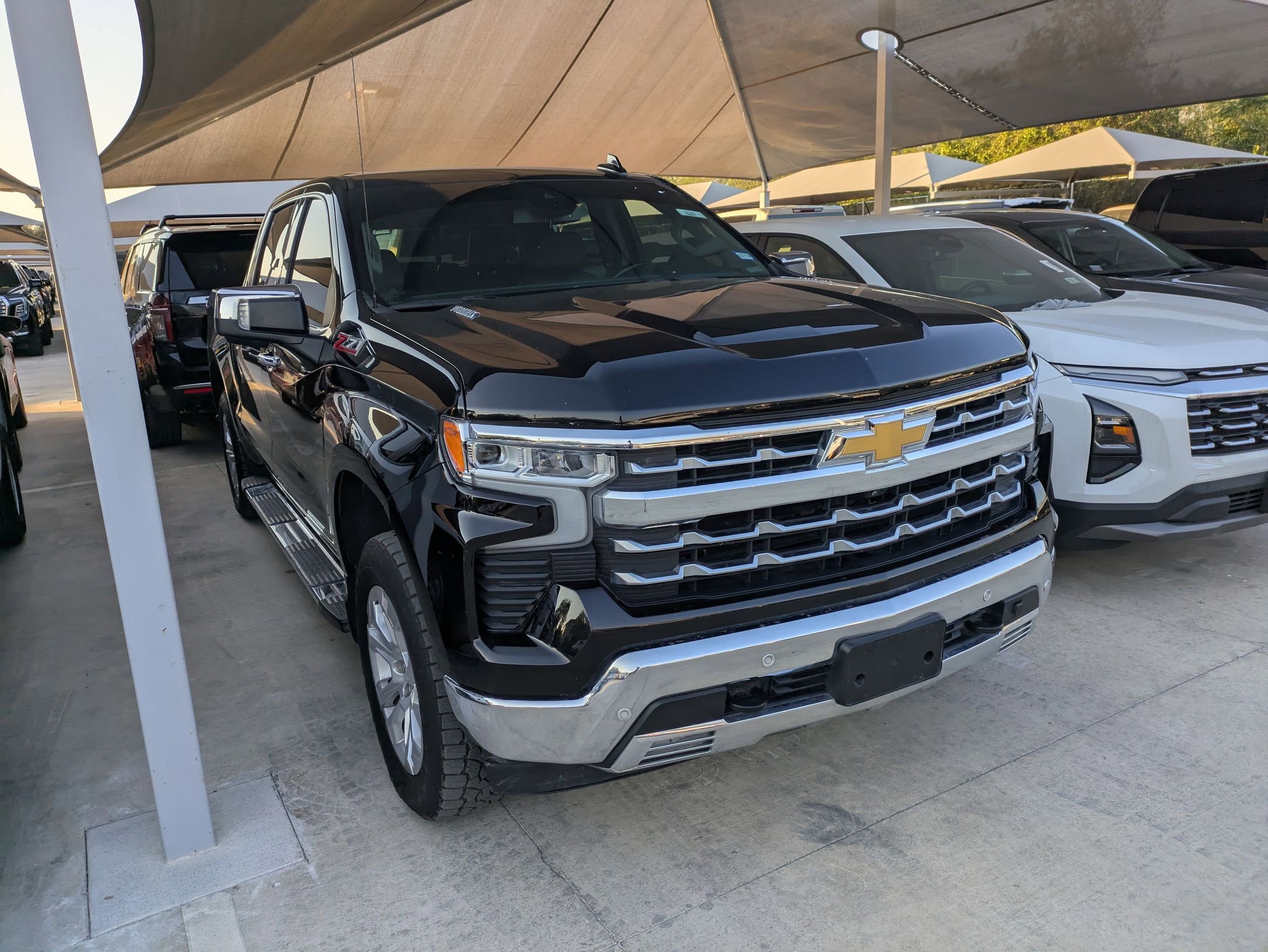 Certified 2023 Chevrolet Silverado 1500 LTZ image 3