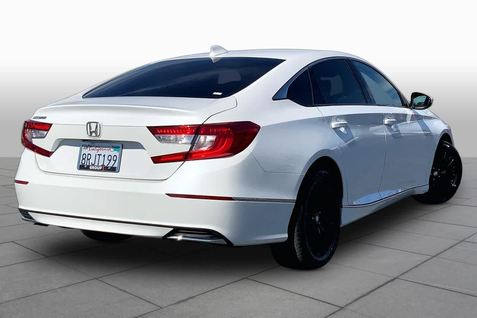 Used 2020 Honda Accord EX image 12