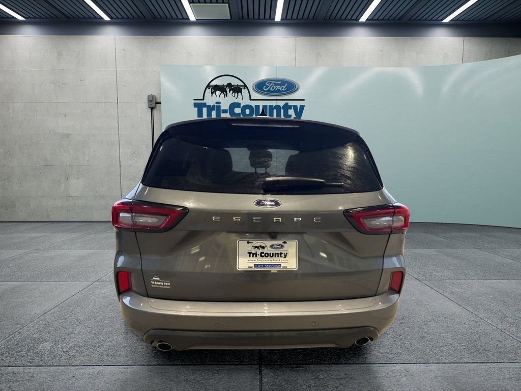 Used 2024 Ford Escape ST-Line w/ Tech Pack #1 image 7